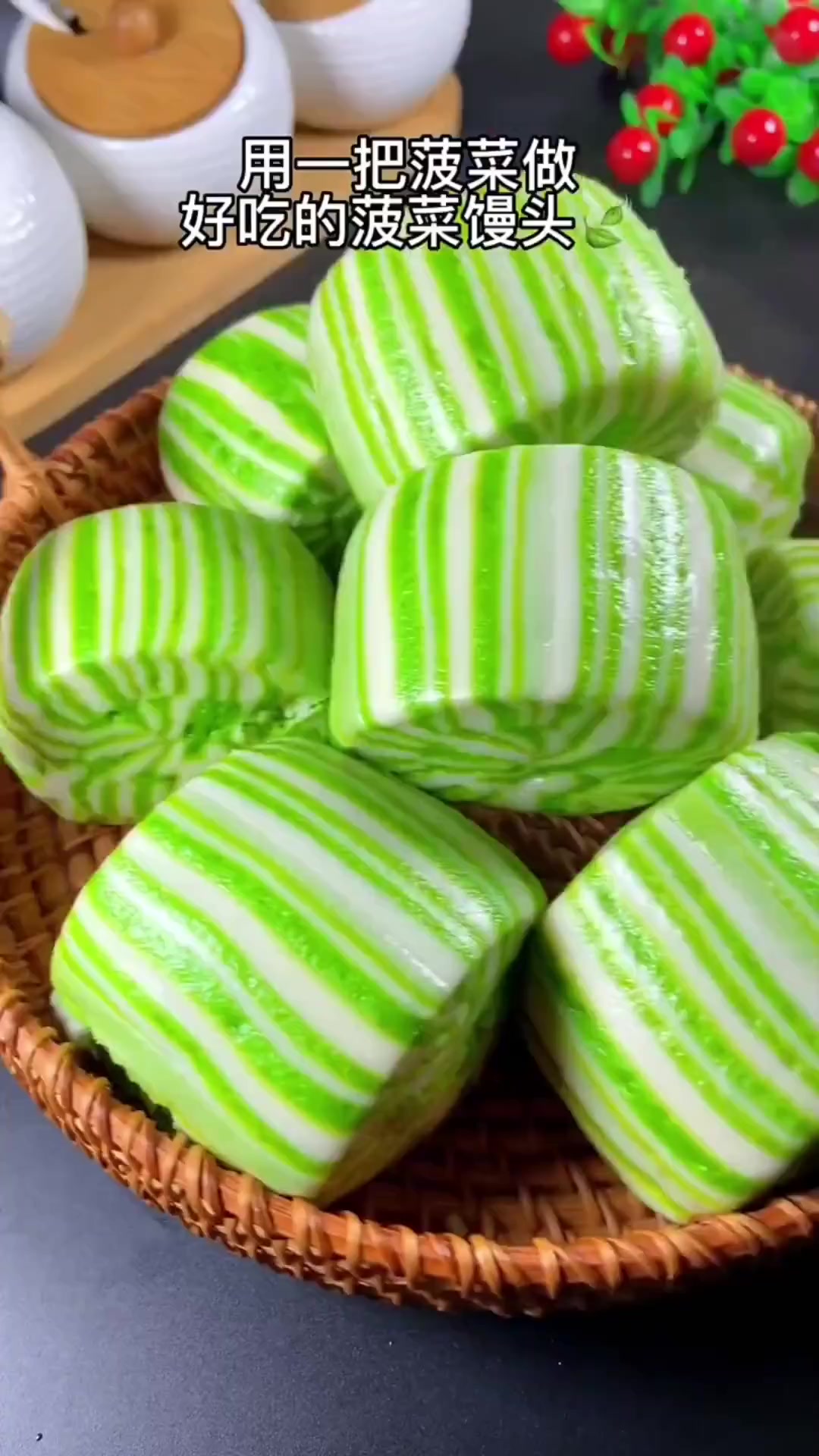 果蔬馒头,孩子不爱吃蔬菜的可以做这个菠菜汁馒头