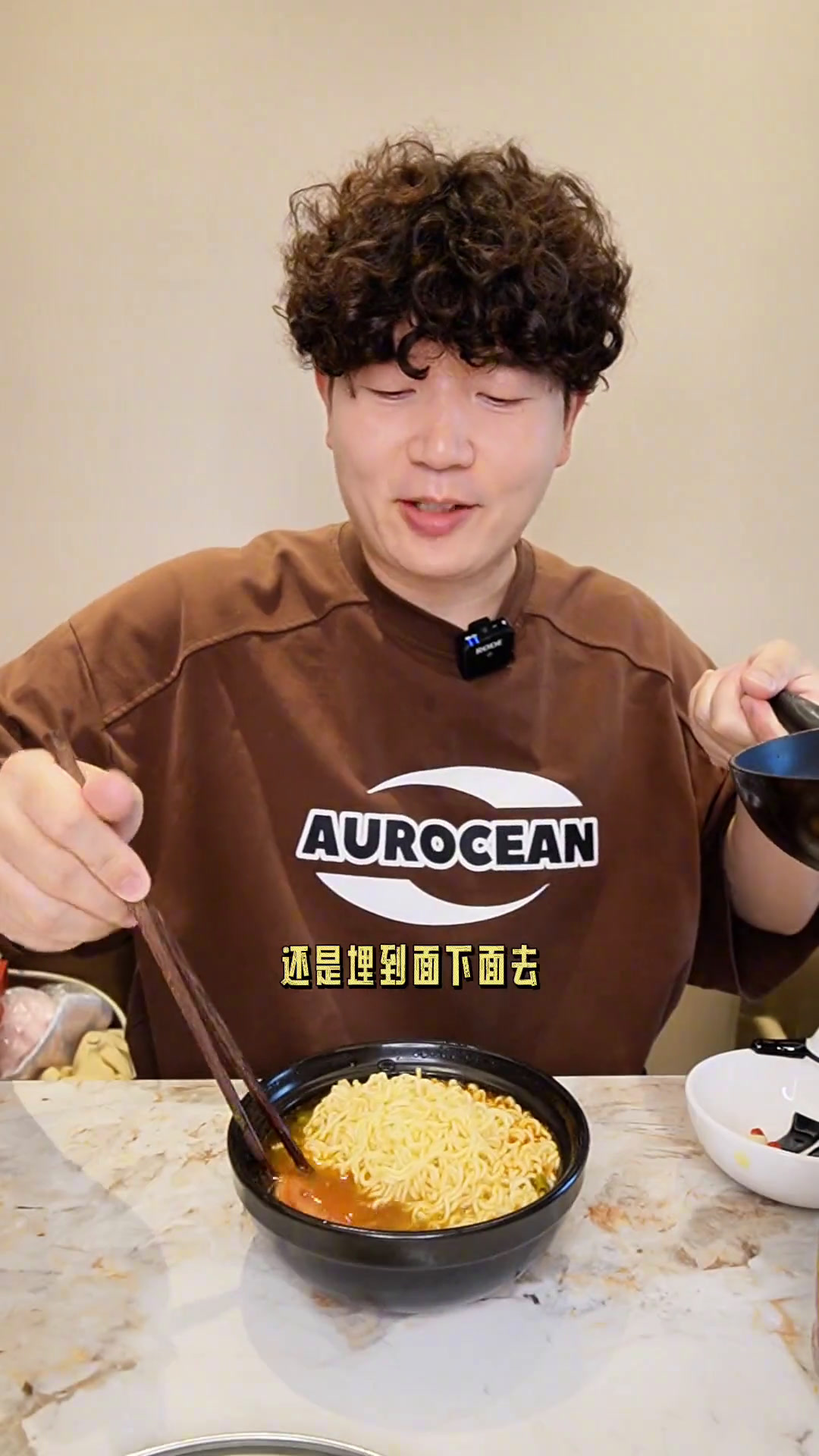 连吃100天泡面第19天,是老坛酸豆角不是老坛酸菜