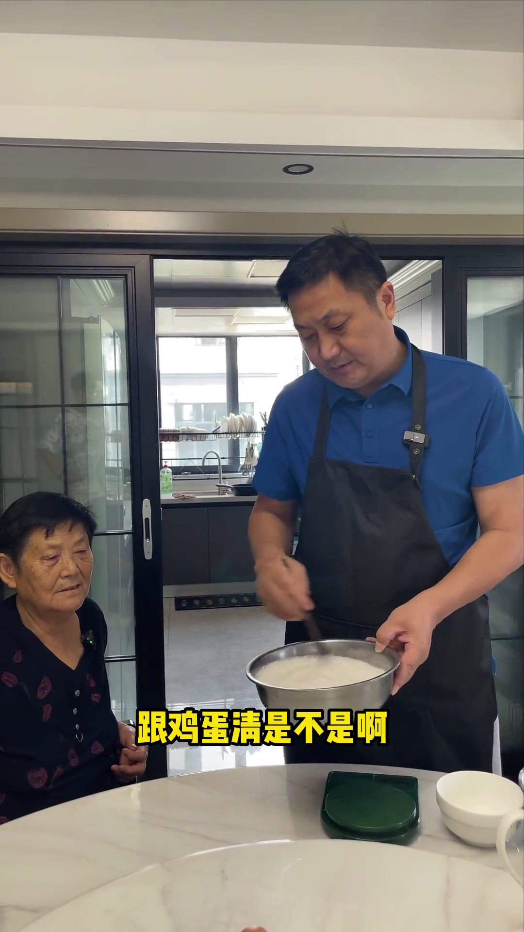 油条老配方教程出来啦,简单易学,健康美味,大家快行动起来吧!