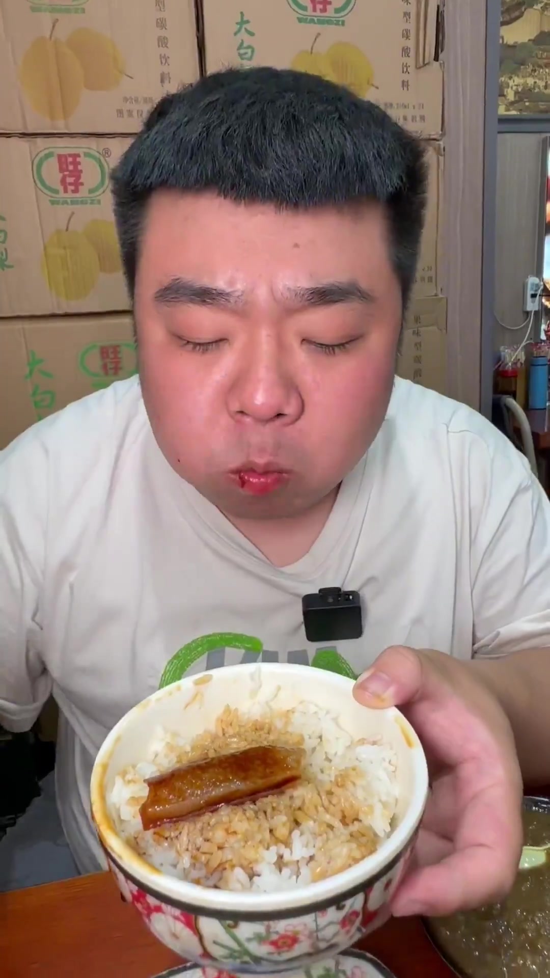 在东北一日三餐怎么能离开肉啊.坛子肉大猪蹄子太香了……