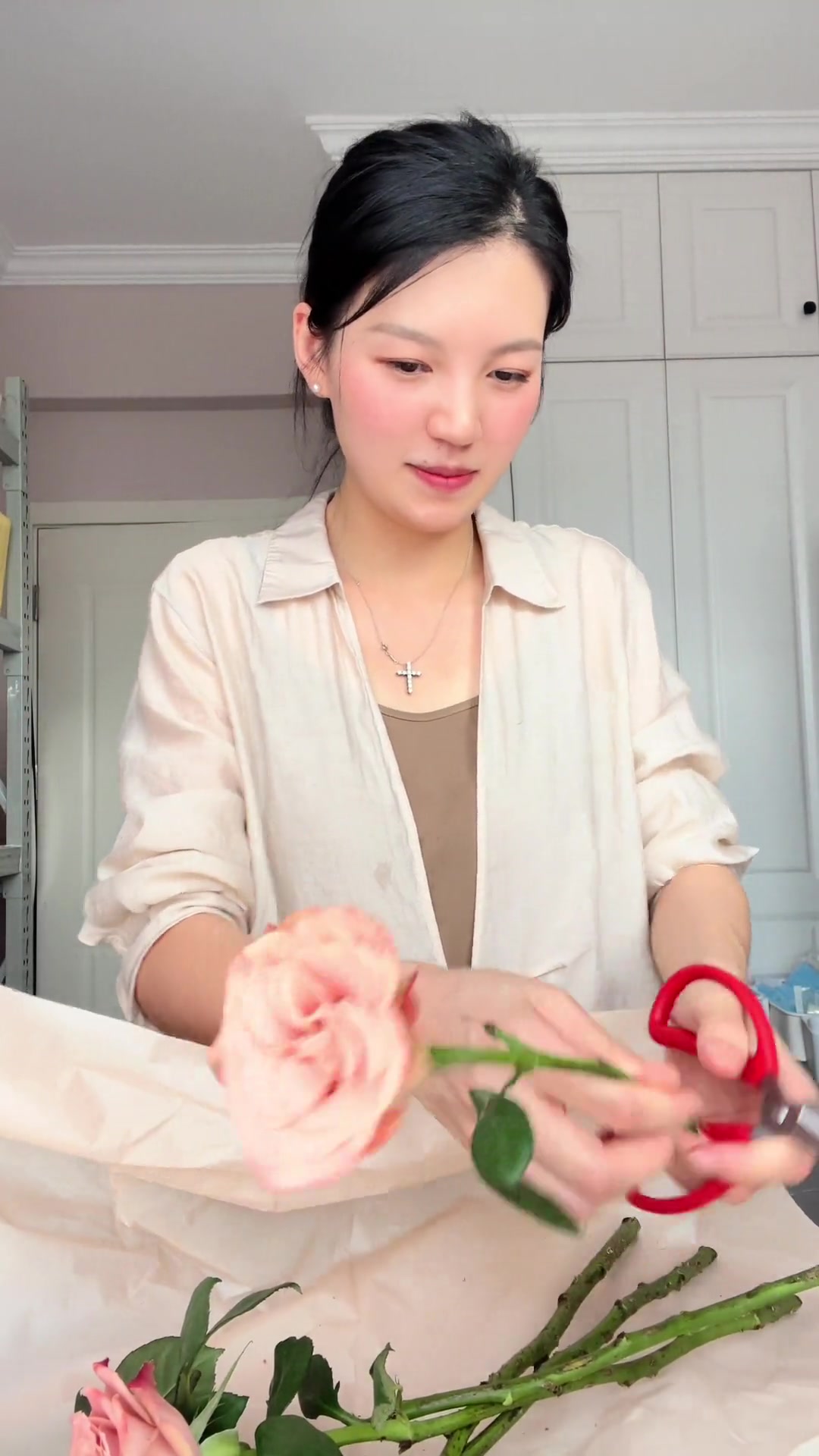 第一次做双层蛋糕,紧张死我了差点翻车……还有?花花到底怎么醒?