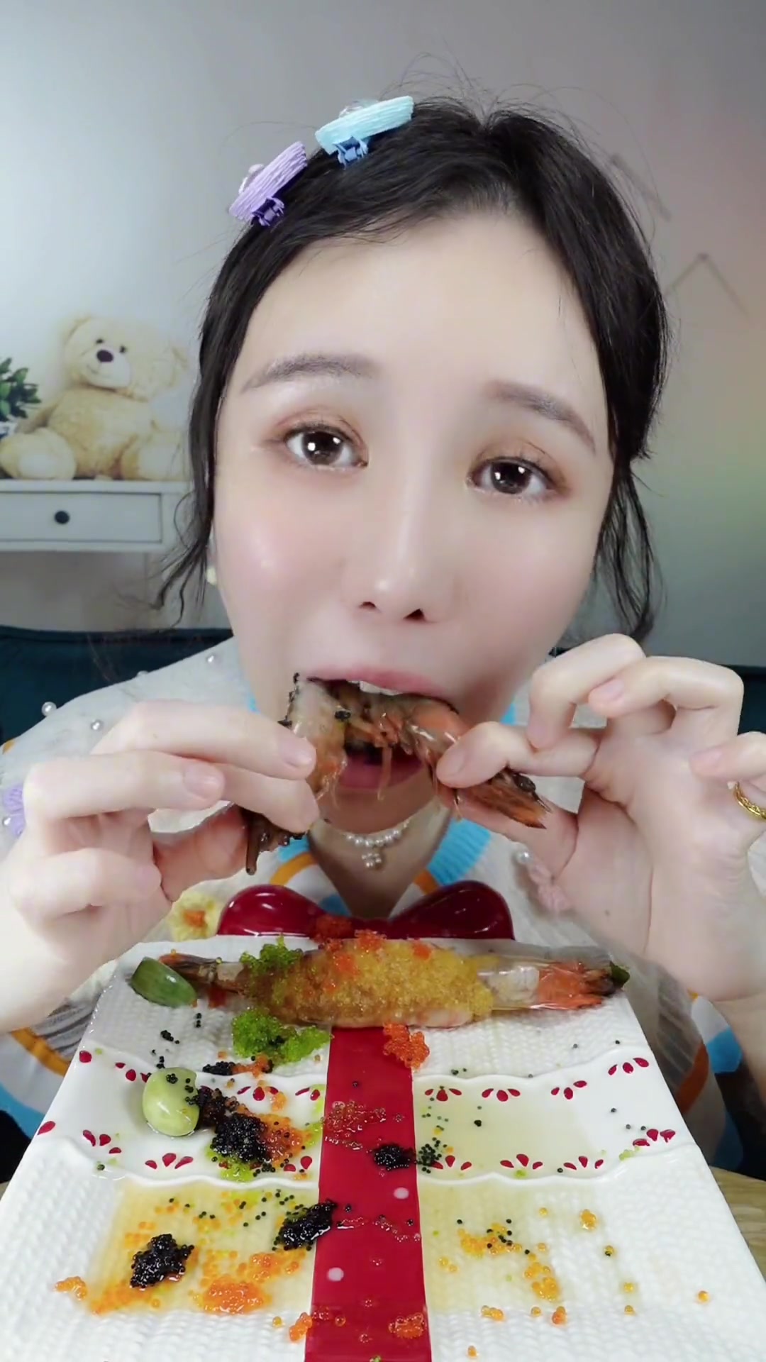 彩色鱼籽大虾来咯
