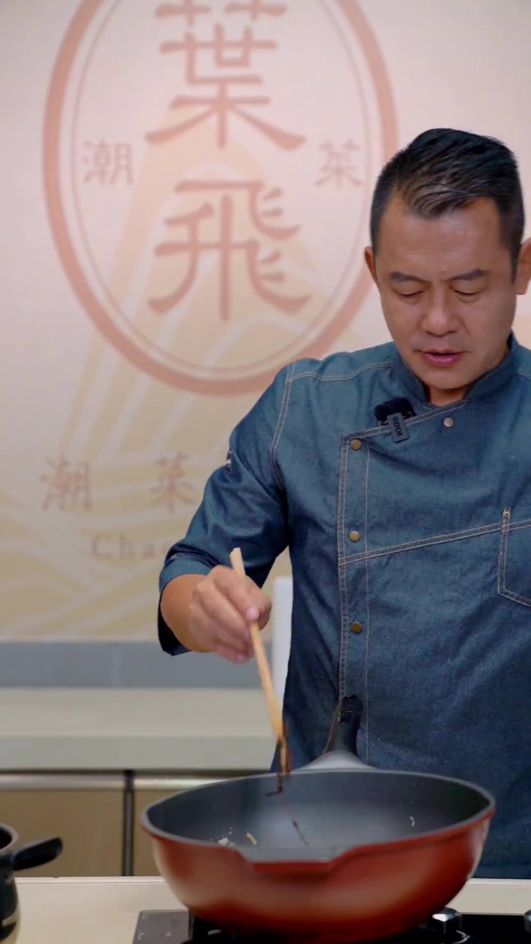 干贝炒紫菜,简简单单吃的就是一个“鲜”!