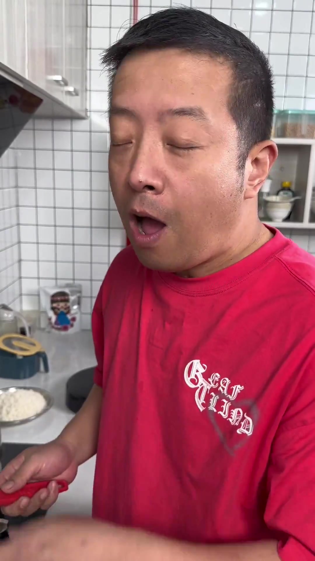 用电饭煲一样能做出美味的咸肉菜饭