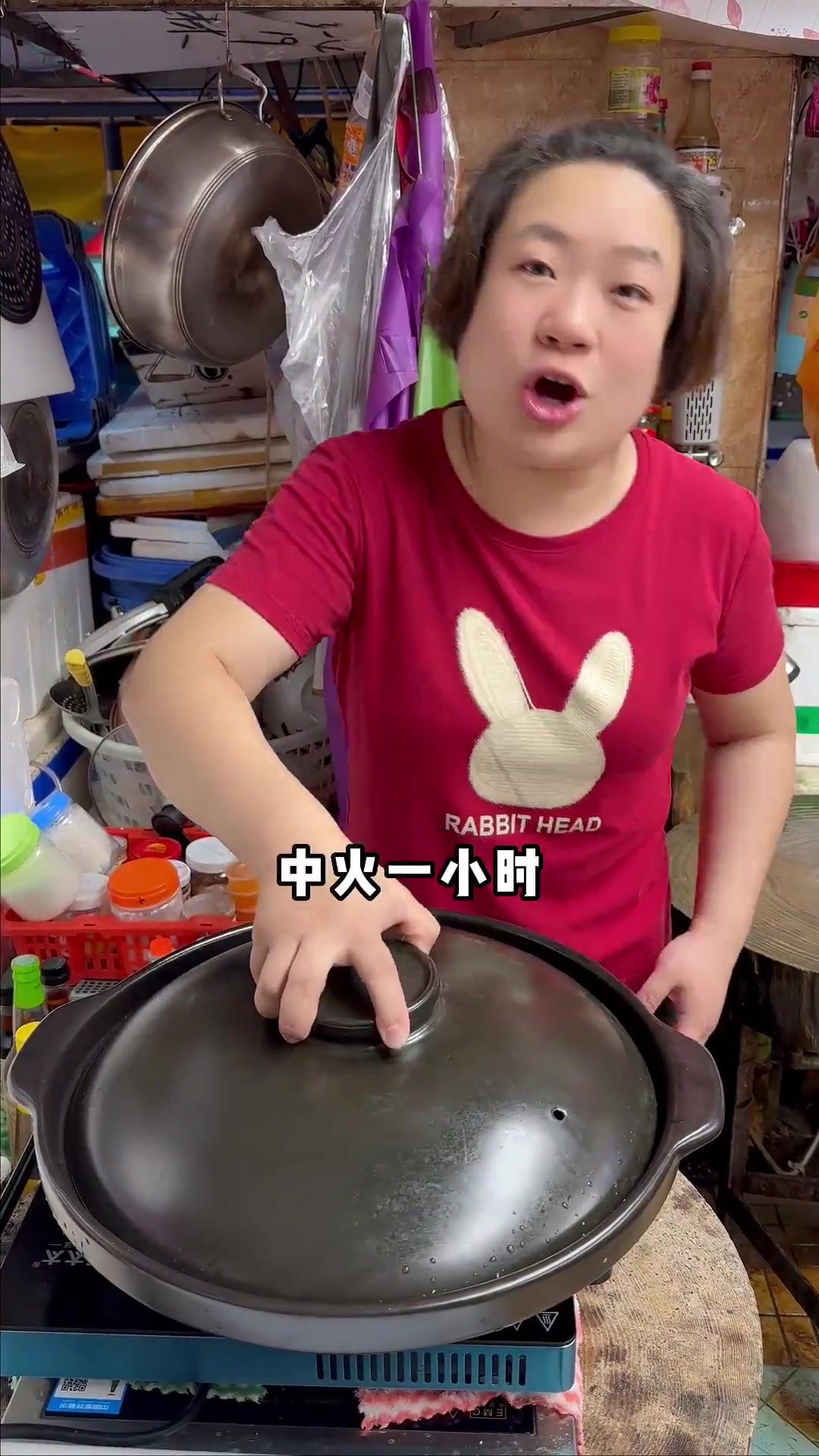 鲍鱼鸵鸟翅配上榴莲芝士焗帝王蟹,必须列入人生必吃清单之一