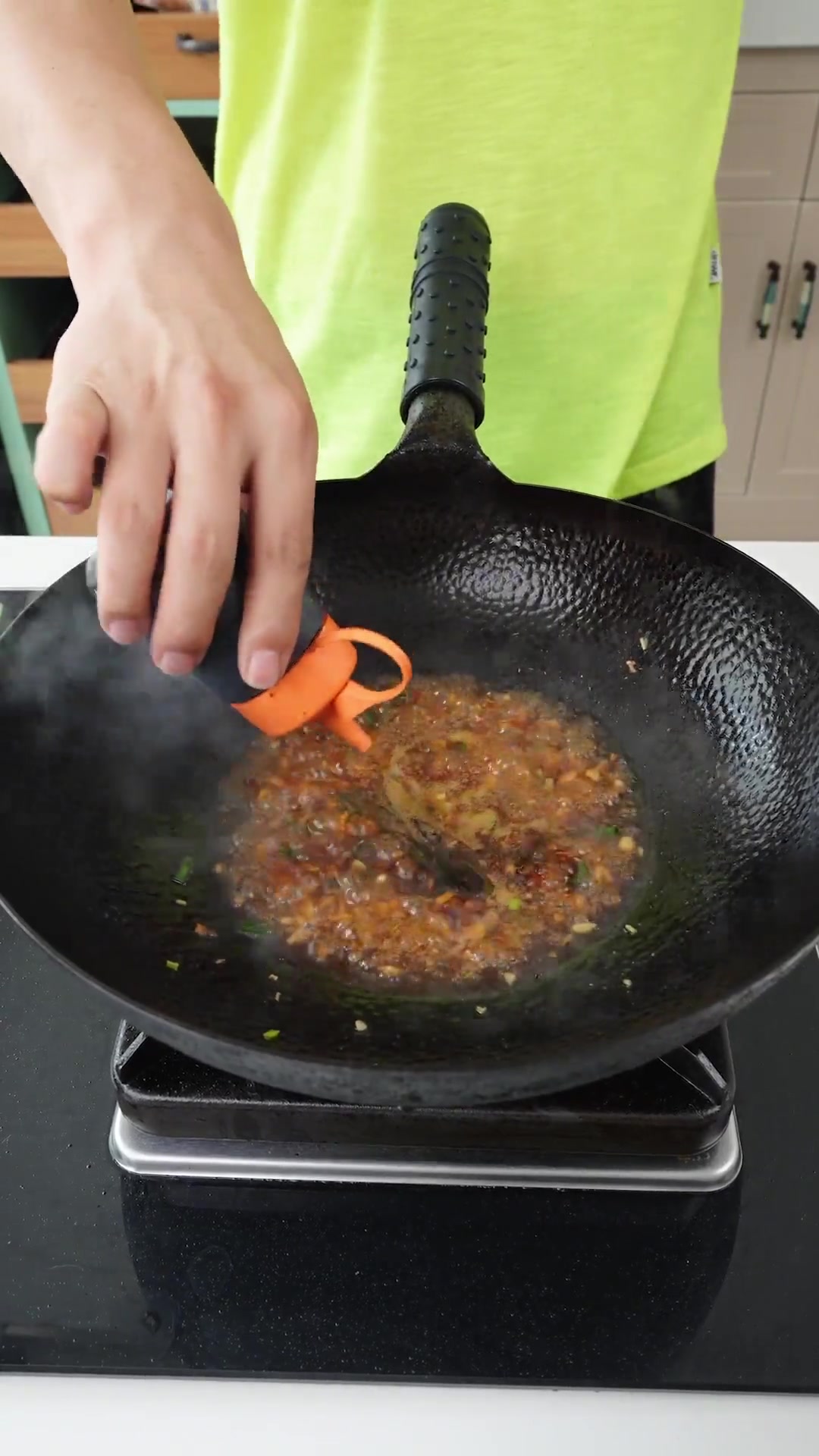 家常简单又好吃 白菜木耳爆豆腐 营养健康又美味