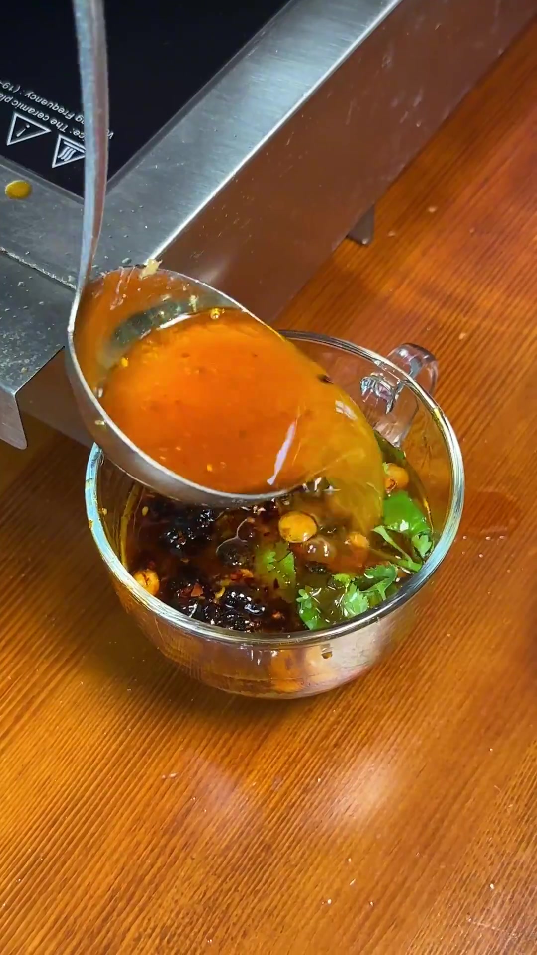 还没吃过重庆水煮鱼火锅的一定要试试!自己在家就能做!
