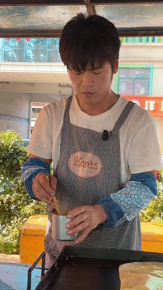感谢今天甘肃大哥给送的三杯奶茶?