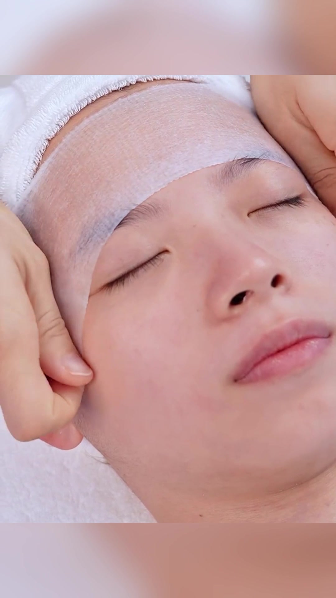 冬天来碗奶呼呼的牛奶奶昔,给肌肤做个 SPA