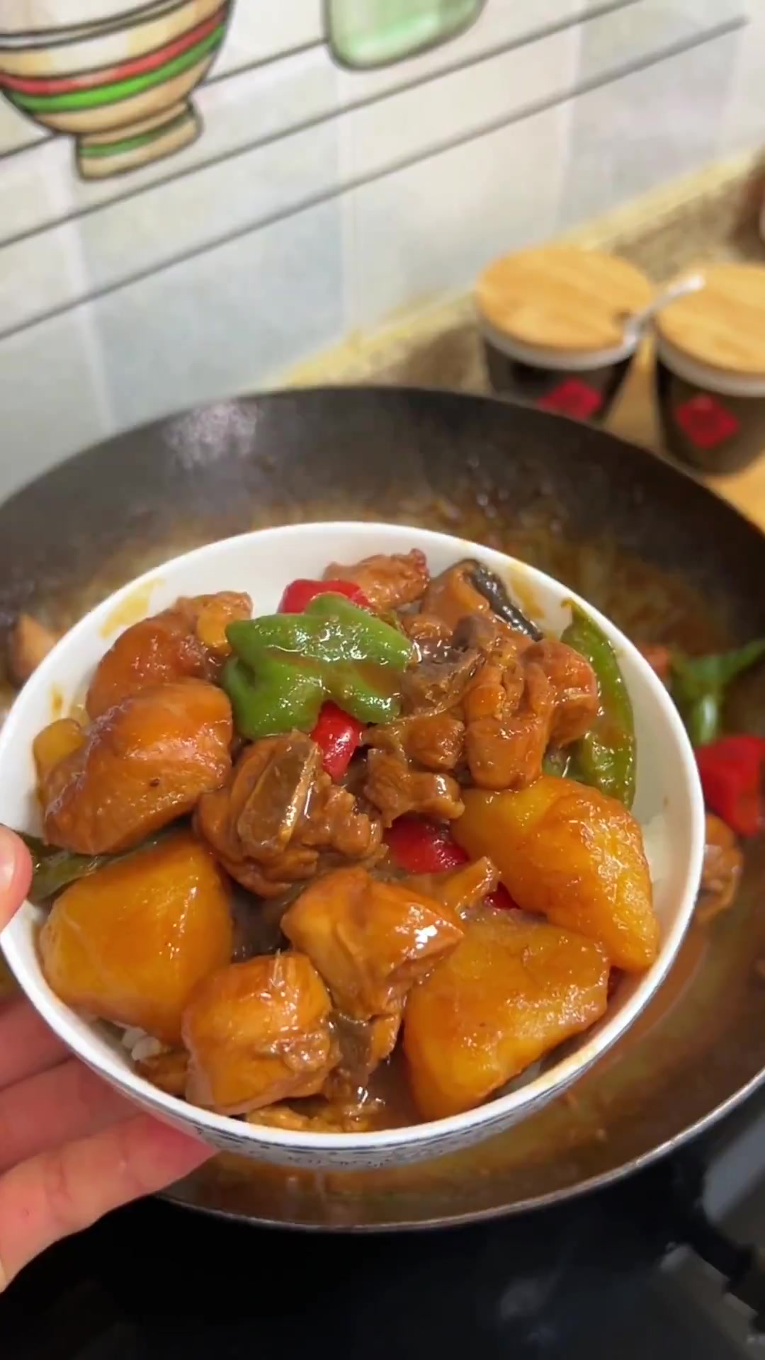周末想吃黄焖鸡米饭自己在家做 做法简单又好吃