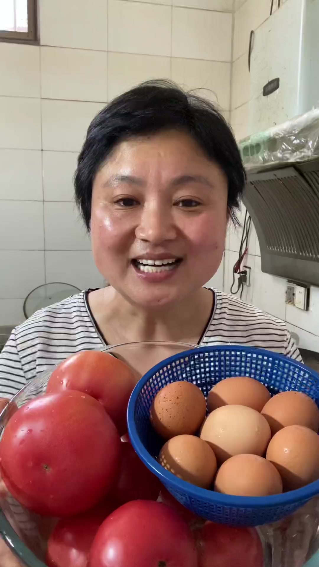 家常饭最养人,鸡蛋西红柿捞面条天天吃都不烦