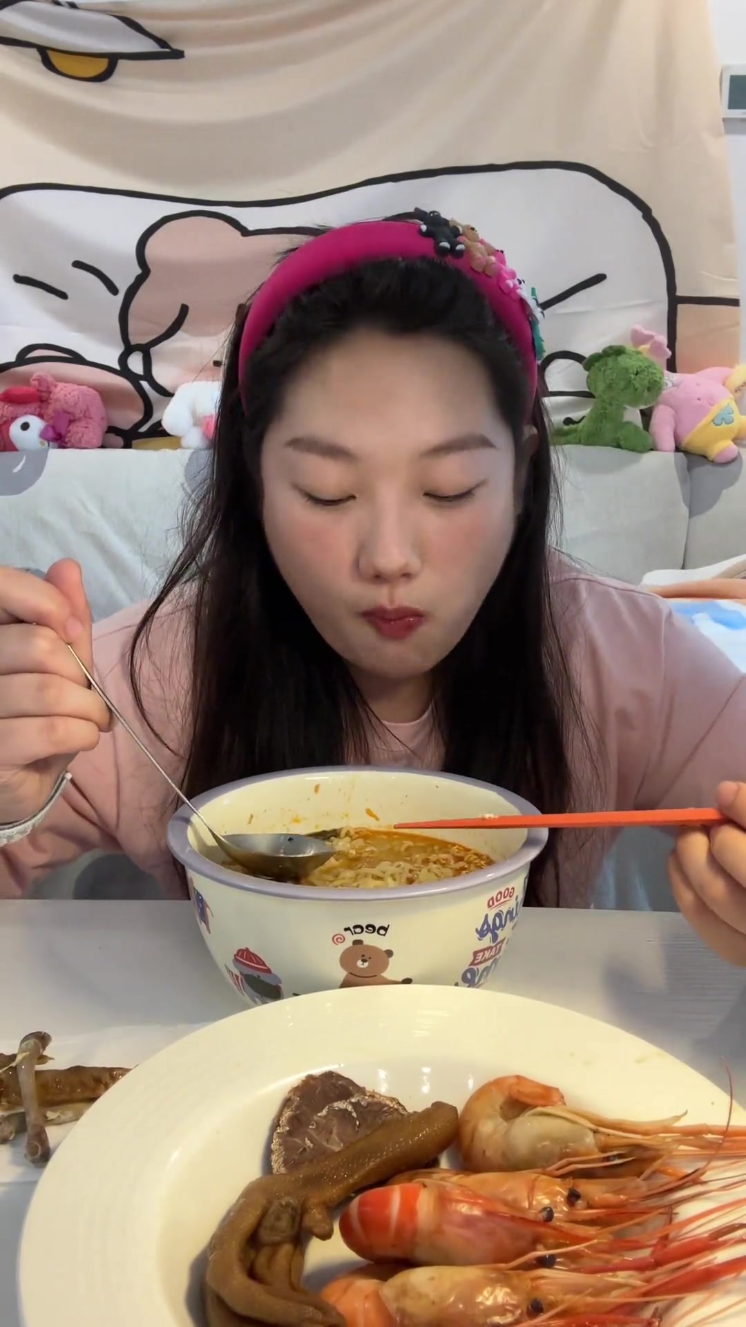 老坛酸菜牛肉面牛肉卤虾鸡翅