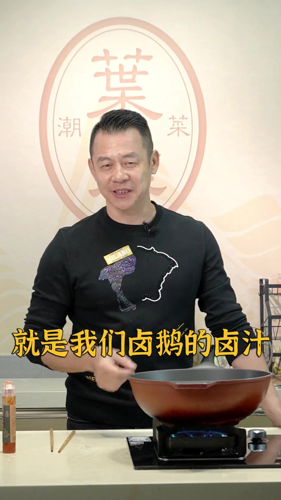 米饭吃过多了,炒个薯粉条吃吃也不错!