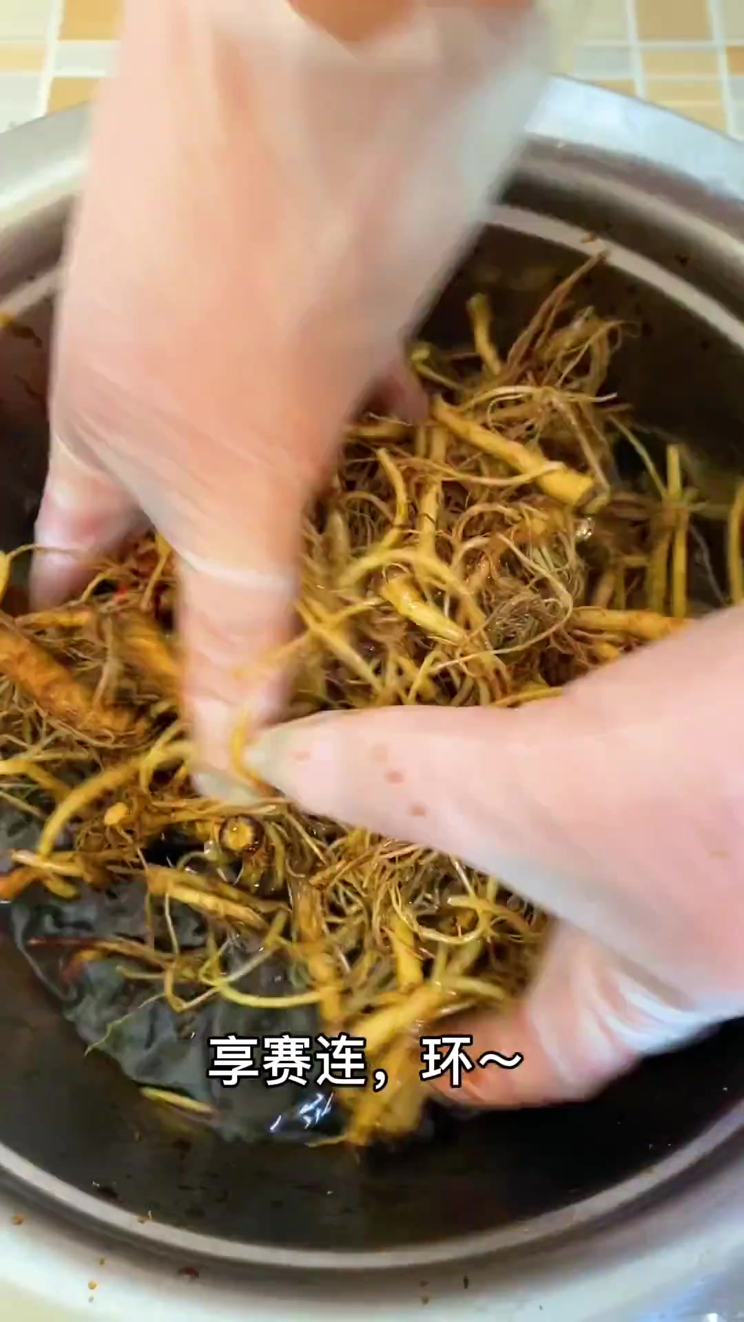 春天吃野菜的季节,大家收藏苦菜根咸菜吧,败火