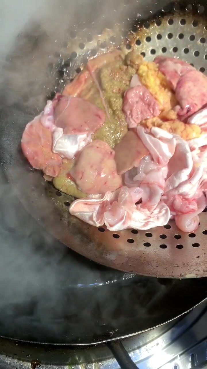 鱼籽鱼泡鱼杂该怎么烧才能好吃不腥?