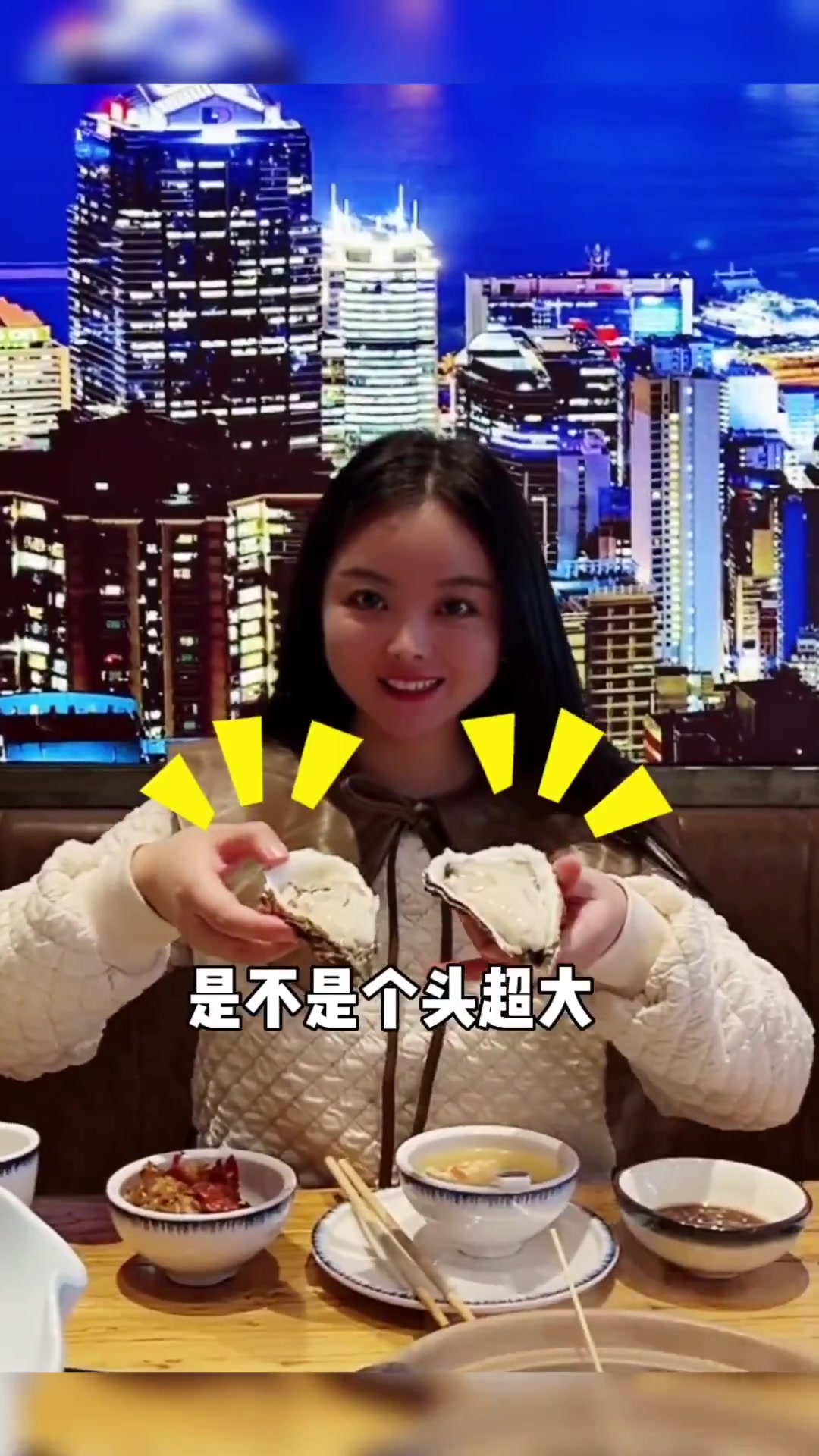 港式风格的特色餐厅,快来跟我一起来品尝正宗的“花雕醉鸡煲”啦