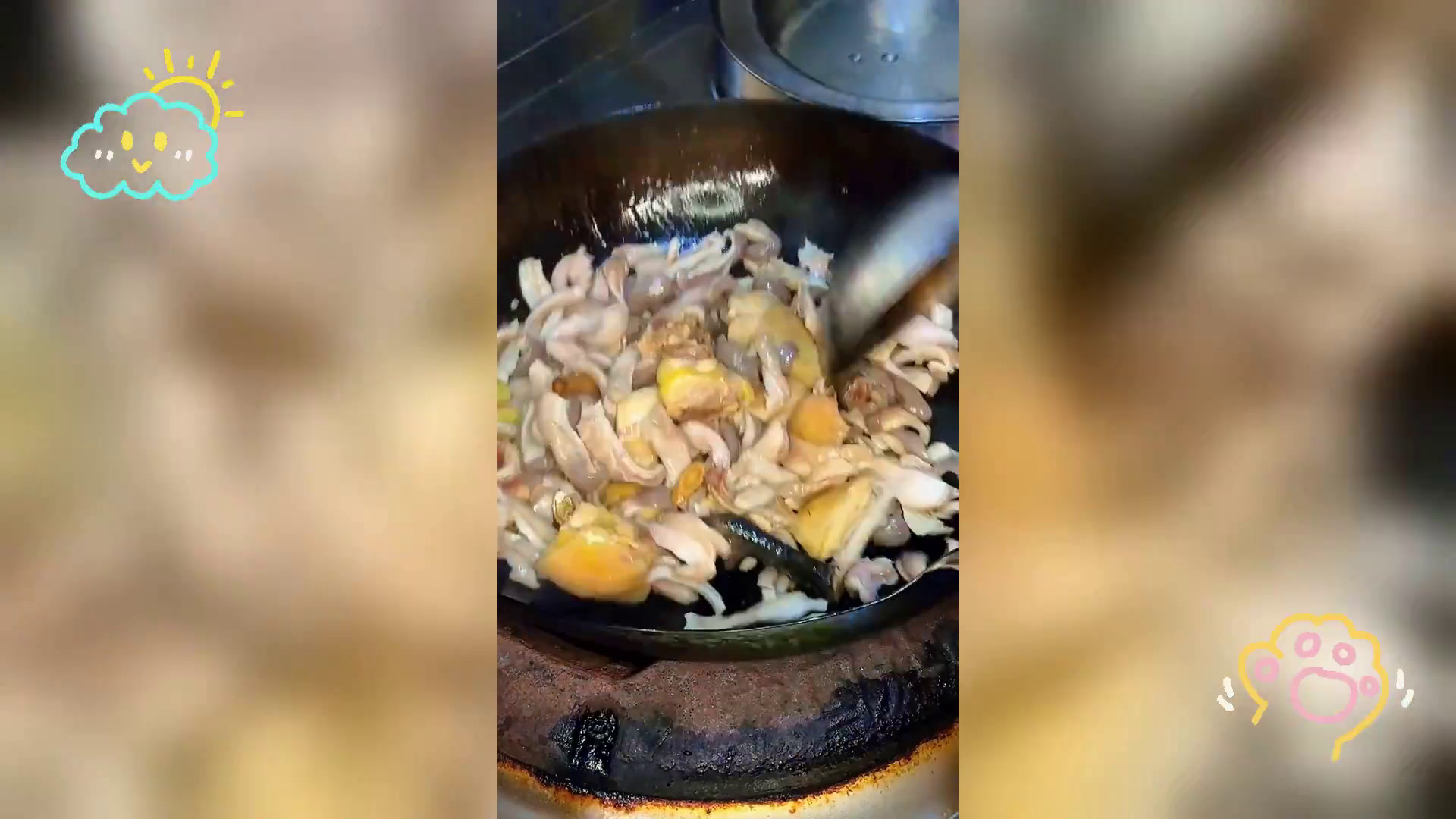 滋补猪肚鸡汤,鲜美营养汤品