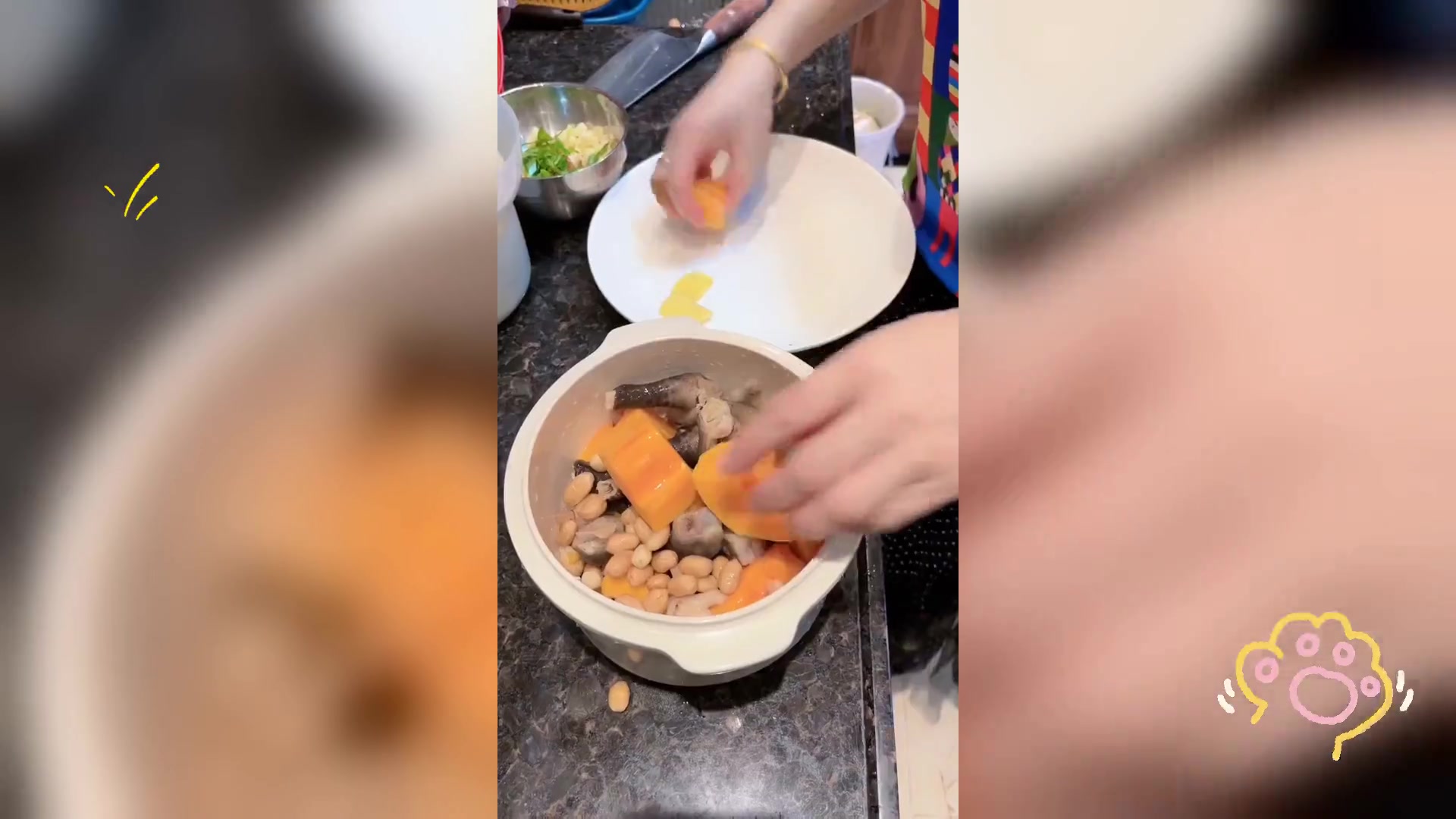 养颜鸡爪花生木瓜汤,胶原满满