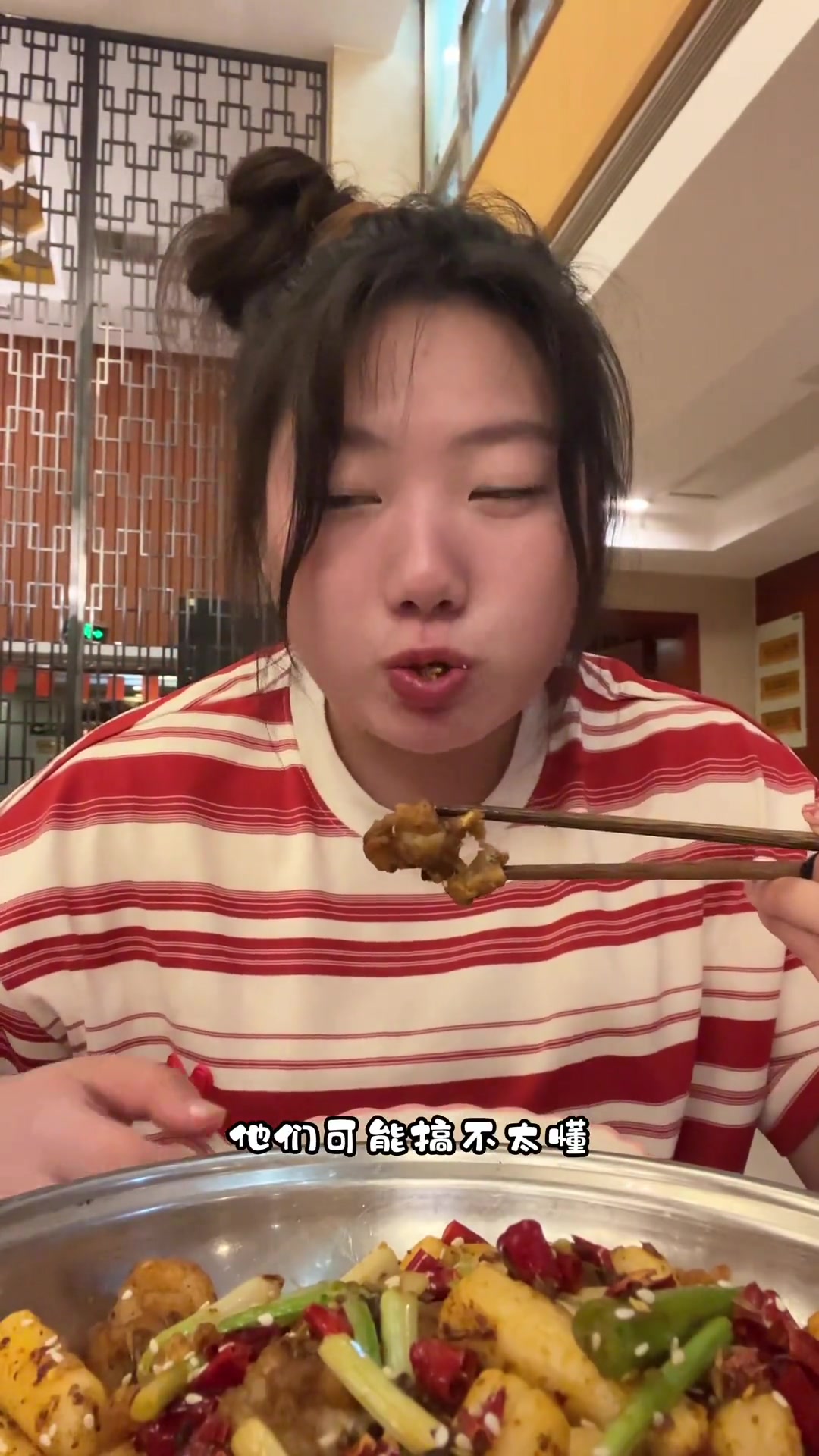 爽口肥牛卷菠菜红汤面干锅牛蛙