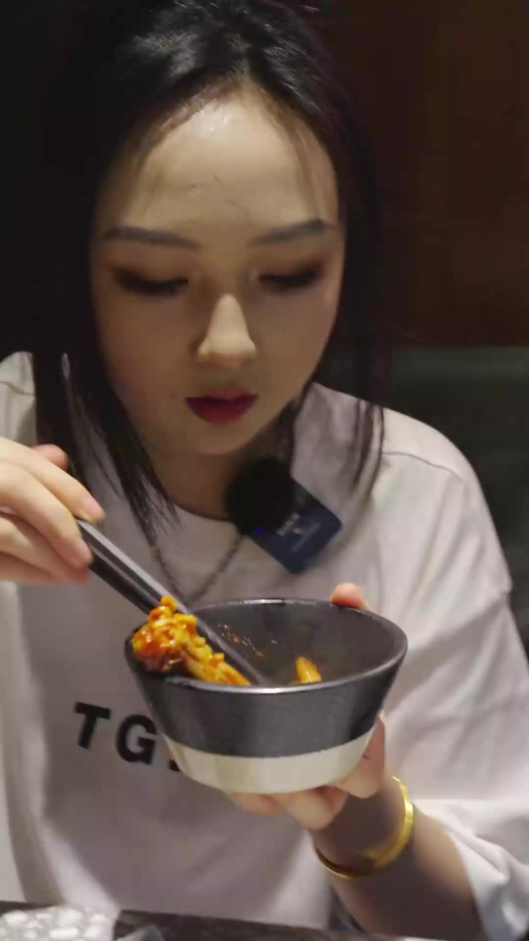 在Rookie和小钰开的韩国料理店