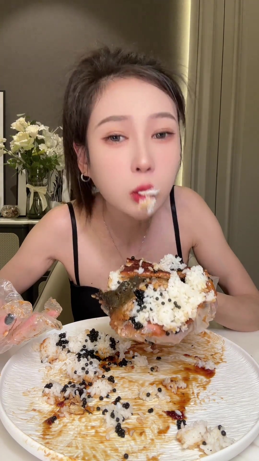 平平无奇鳗鱼寿司