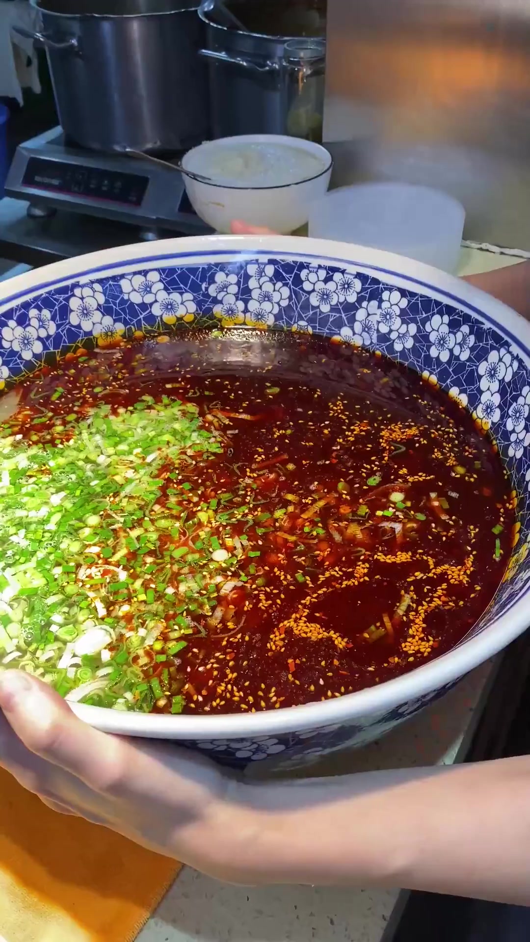 盘兰州大碗牛肉面,吃的不多只吃一碗!