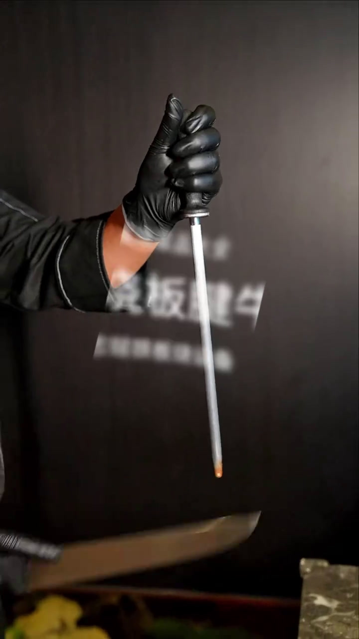 铁板烧菜品大全-A3炙烧板腱牛排-济南黑牛铁板烧餐厅