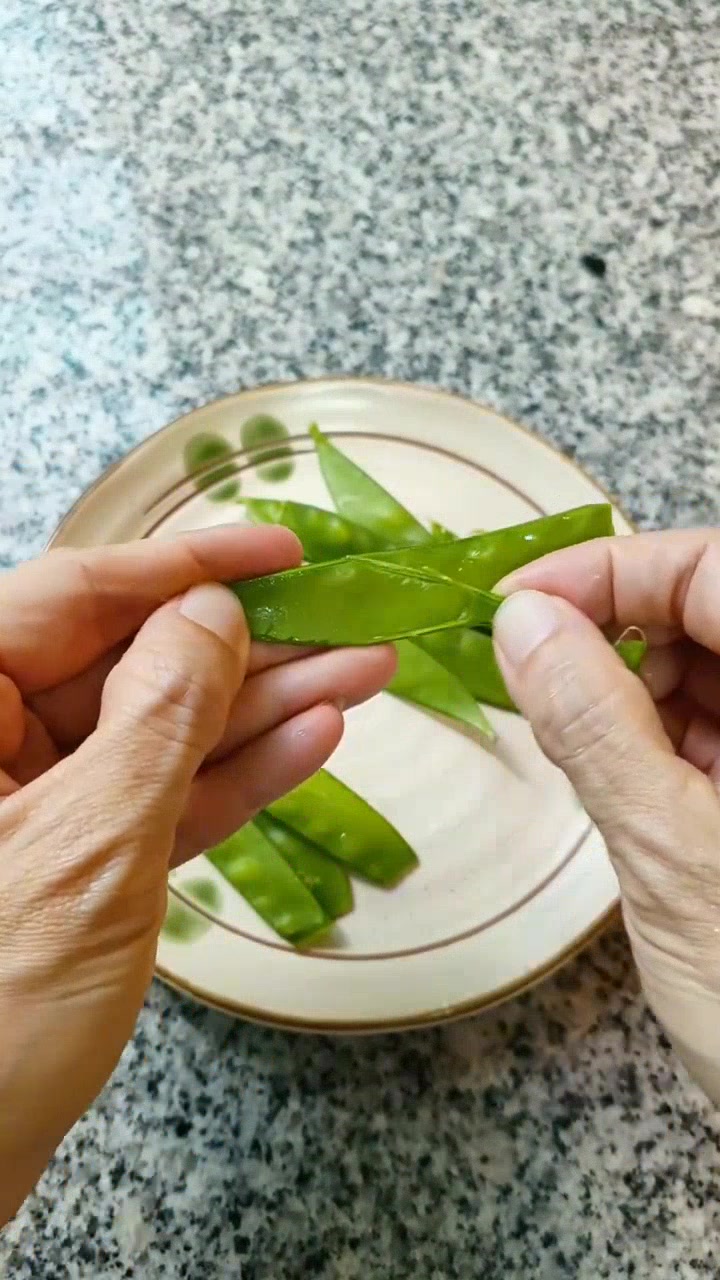 教你用罐头青豆做一道简单又美味的汤