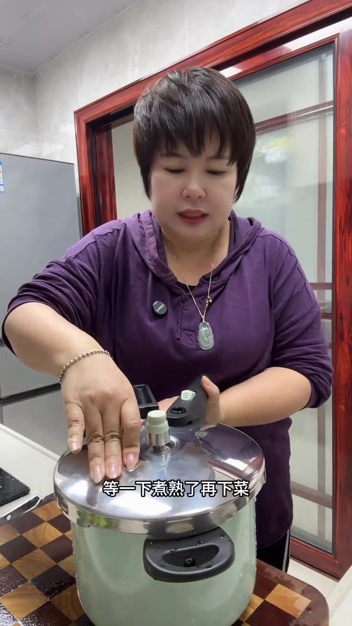 你喜欢吃苦菜汤吗?