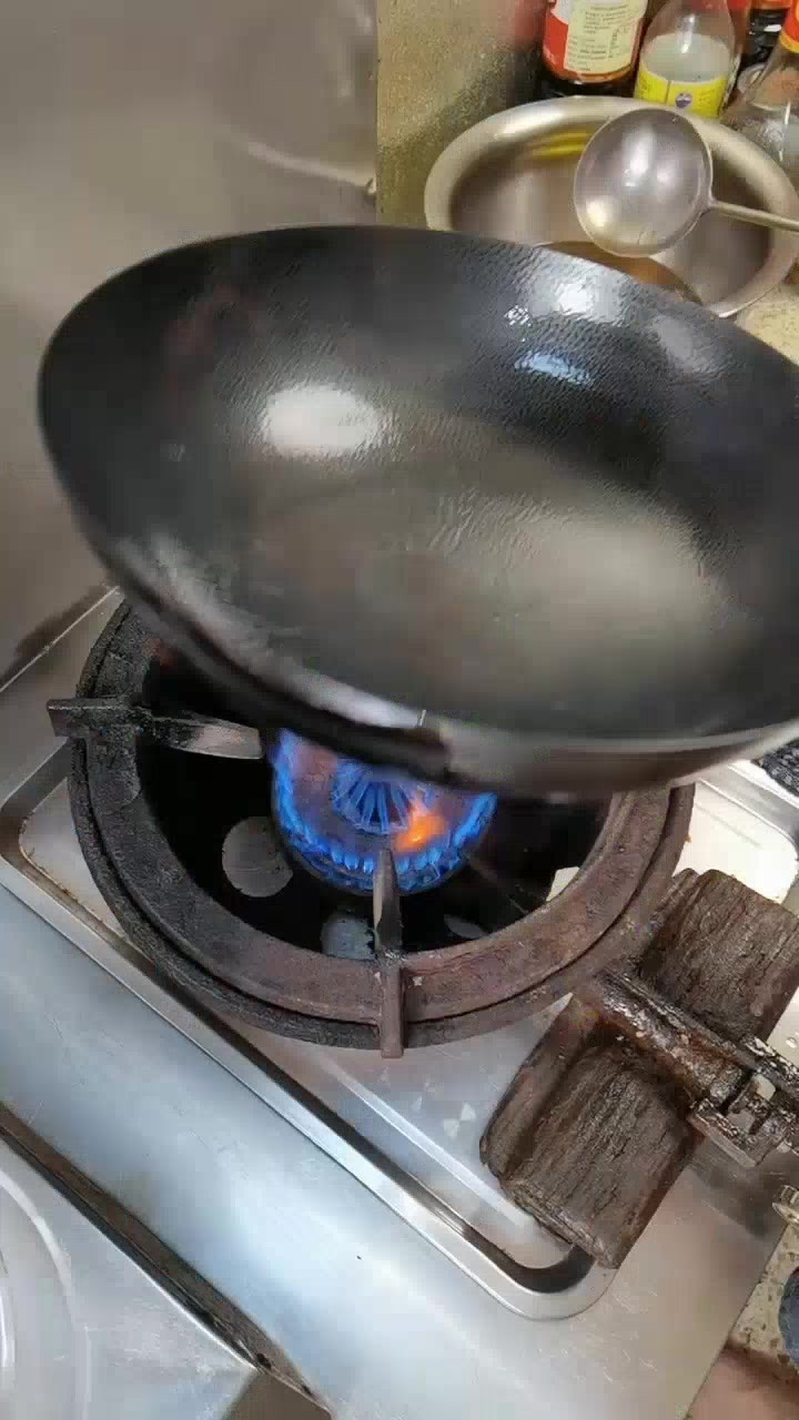 西红柿煎黄翅鱼,咸甜鲜香家常菜