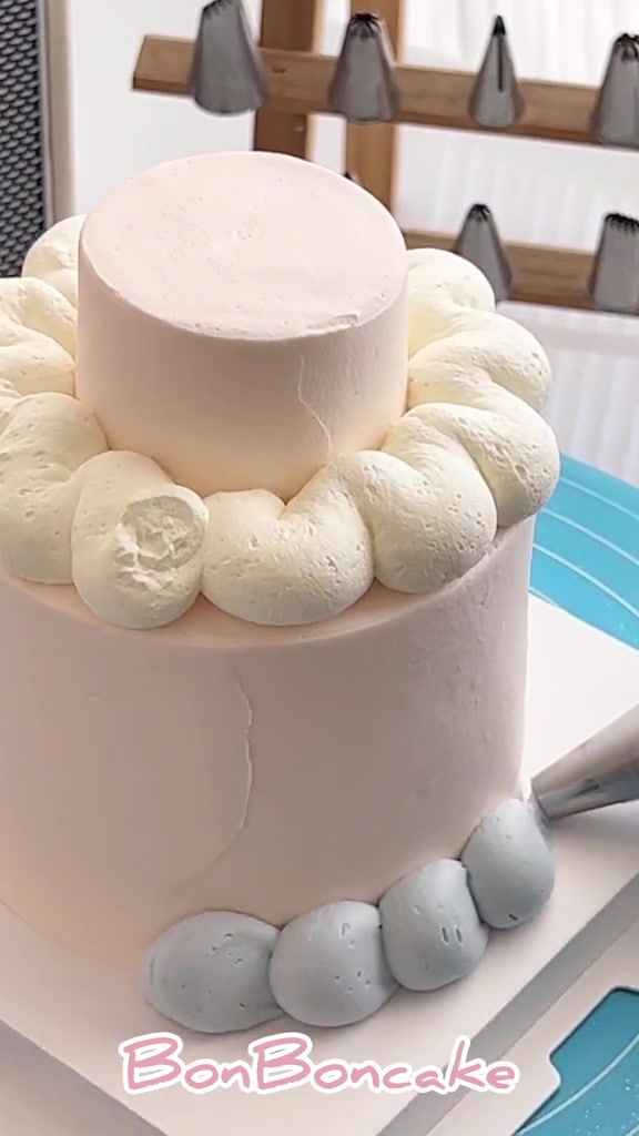 沉浸式做蛋糕 / 简约4寸粉色小双层蛋糕