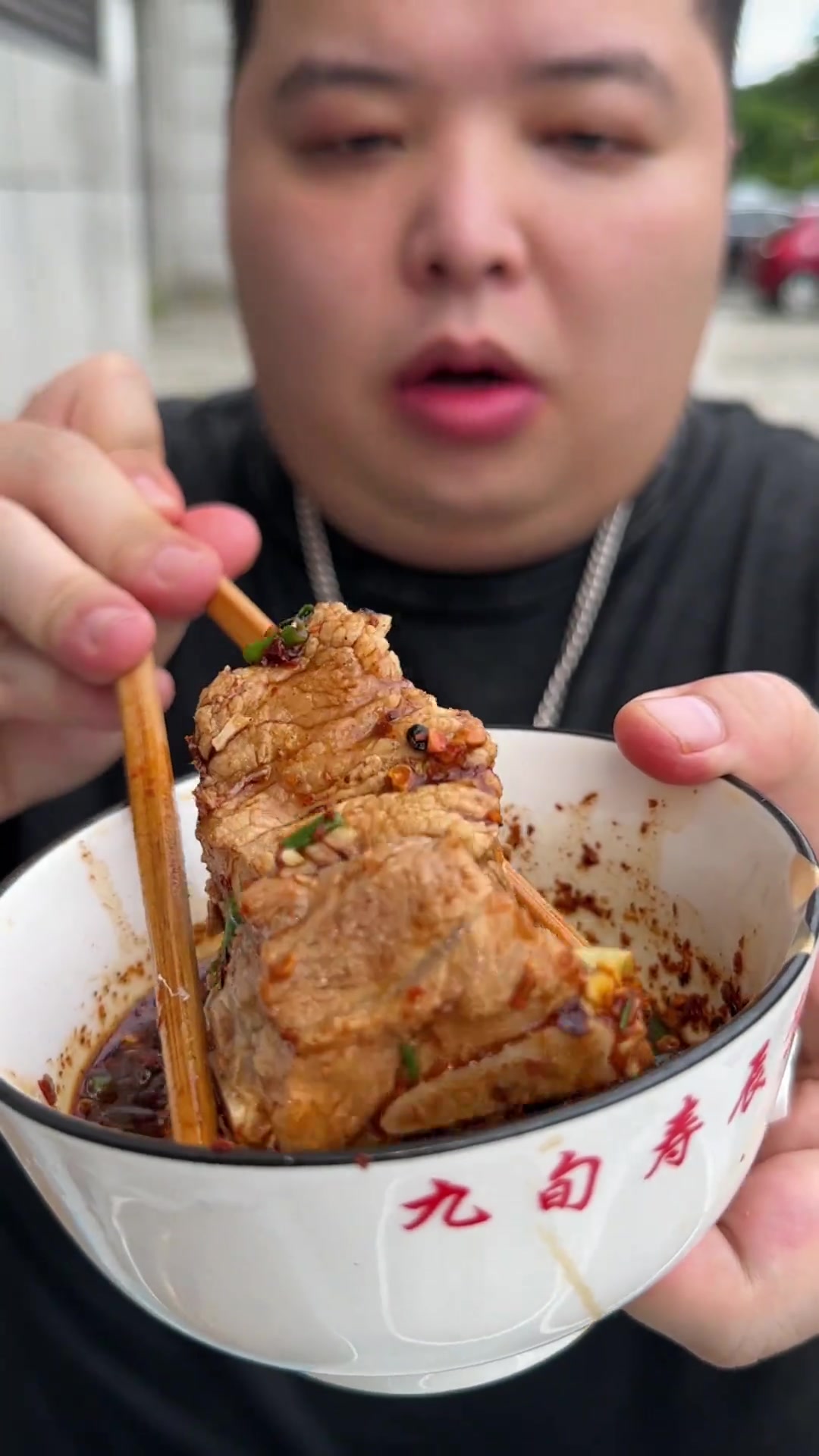 贵阳还有什么拌面 糯米饭 好吃的牛羊肉粉啊 望各位大哥大姐速速推来