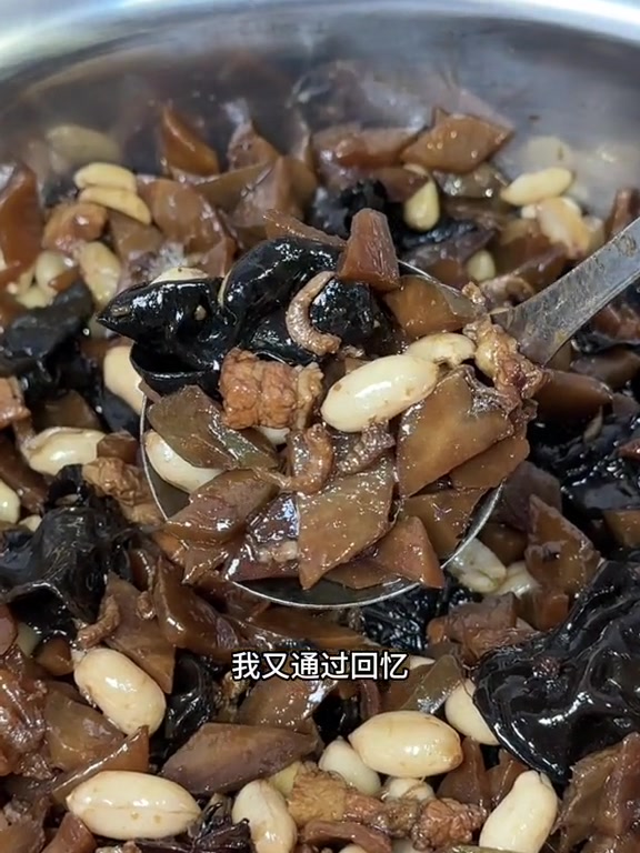 早春园市场 鲜肉王 好吃的大头丸子