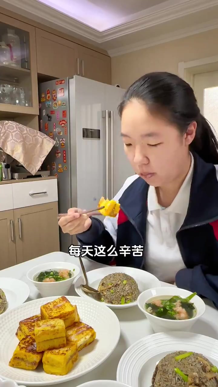 香港茶餐厅著名的奇亚籽花生酱西多士 早餐在家也轻松拿捏～