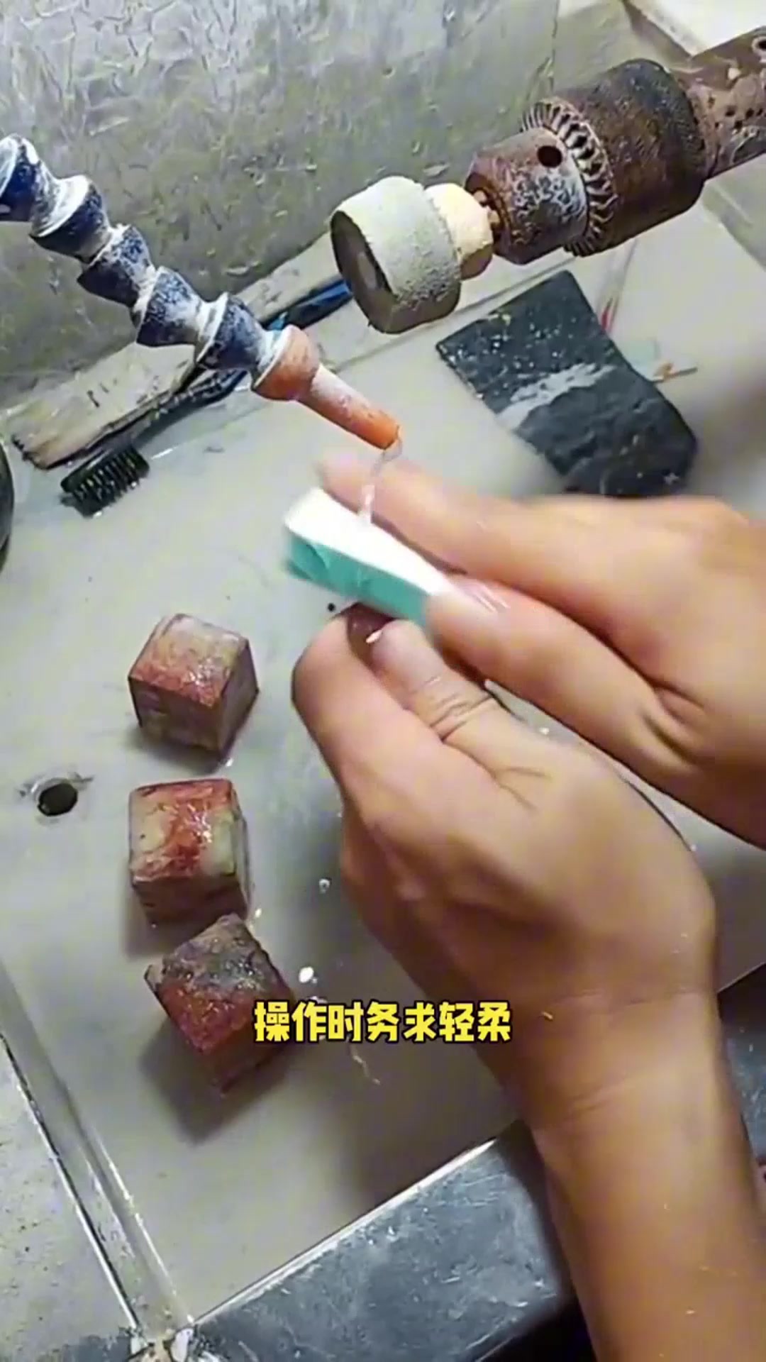 鱼惊石大青鱼嘴里的宝贝,比鱼肉还值钱?