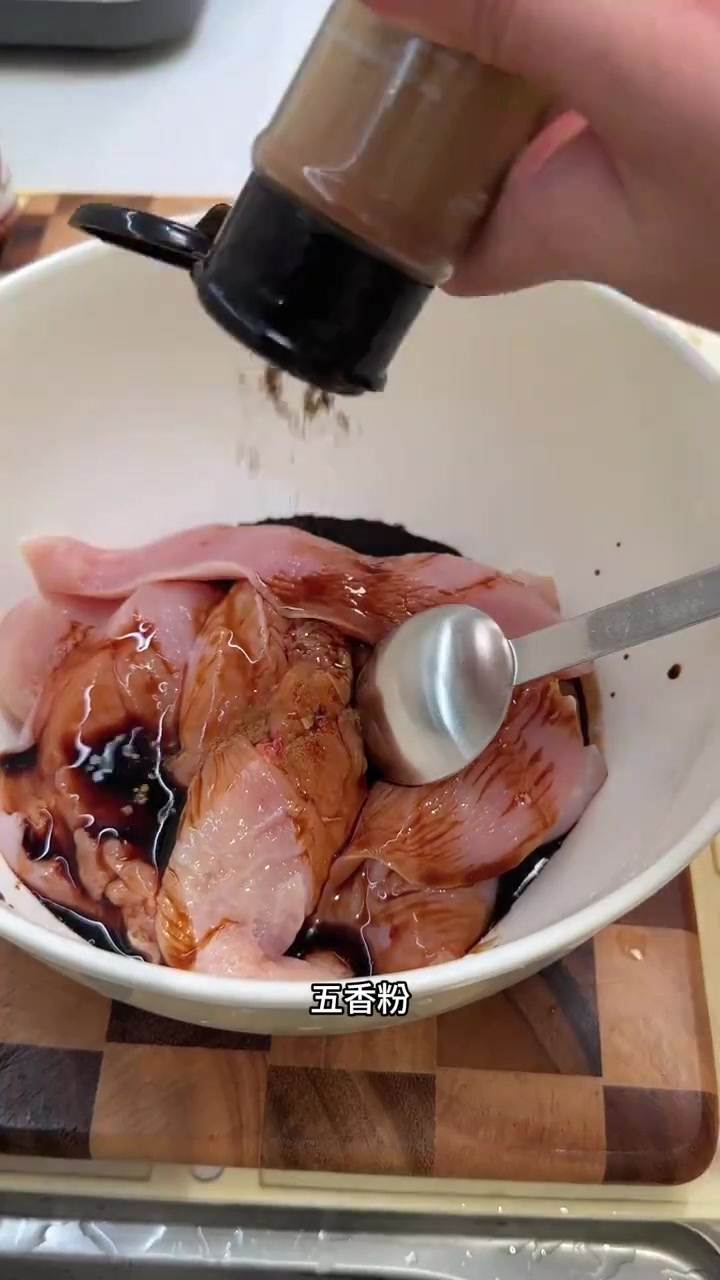 今天吃香香的咖喱鸡排饭