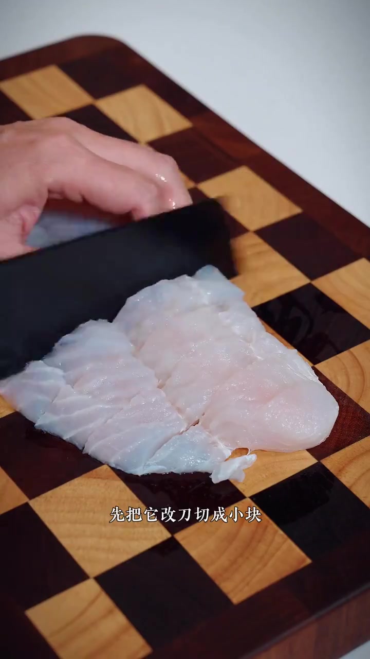 鱼豆腐 孩子想吃鱼豆腐不要再出去买了,自己在家做的干净又卫生