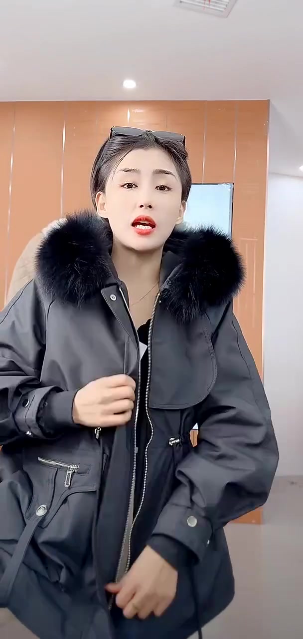2024新款女时尚百搭真毛狐狸毛领派克服L2366宝宝们抓紧时间抢购吧!
