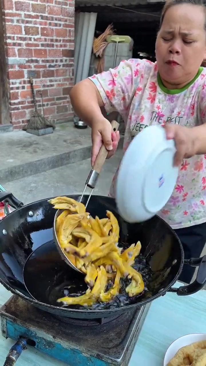 在家就能做的螺蛳鸭脚煲来咯
