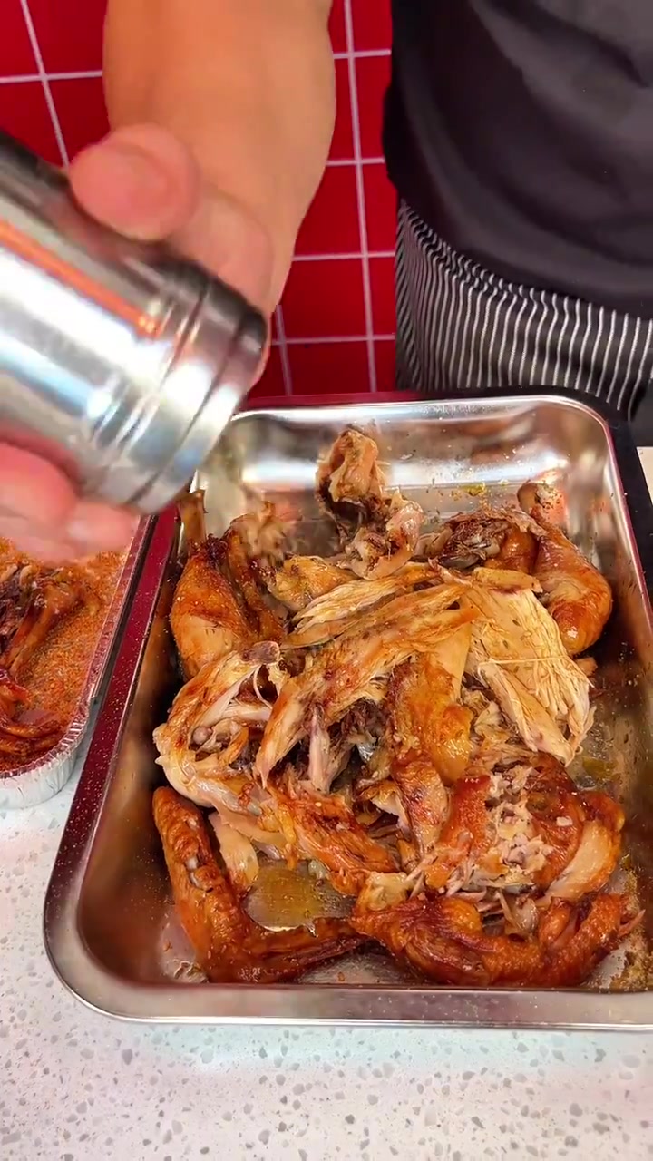 先卤后炸的笨鸡有点儿意思?一家开在老居民区的街坊炸鸡店?