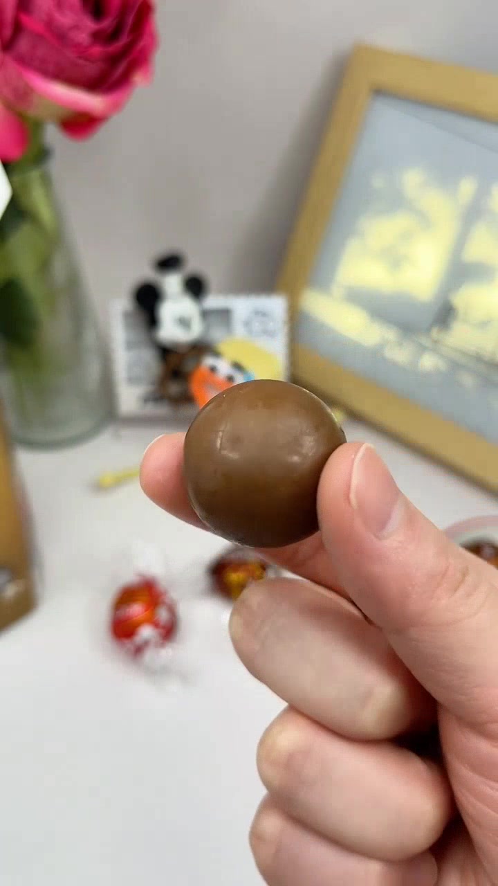 瑞士莲软心巧克力,一口爆浆丝滑浓郁