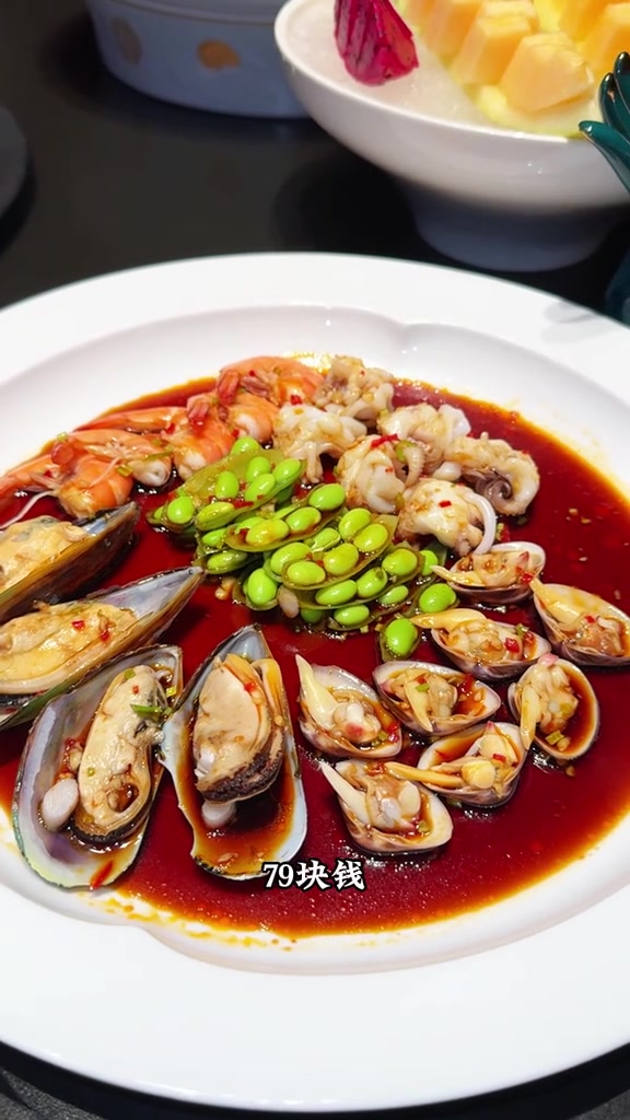 家里马上有人过生日,叫我踩点一家江浙菜,从菜品、服务、环境