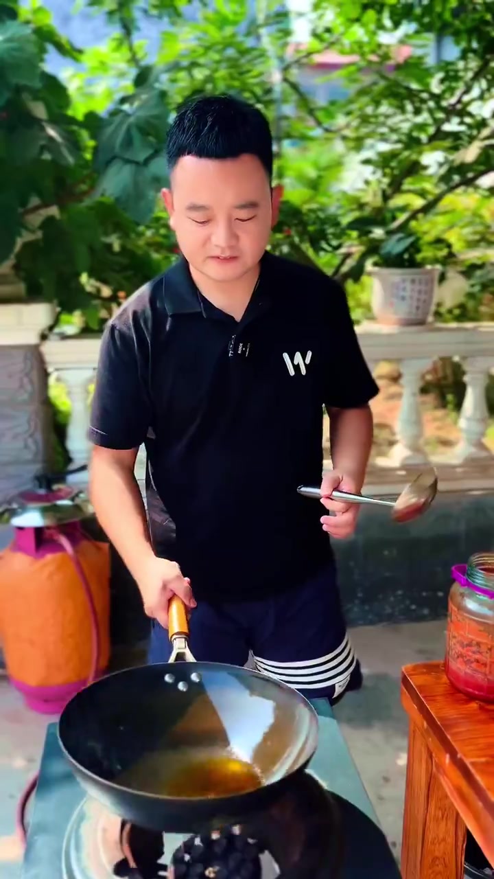 西红柿鸡蛋面 我的做法和你们的不一样