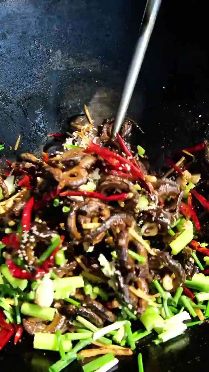 鳝鱼最好吃的做法,出了湖北基本就没啥人吃了吧