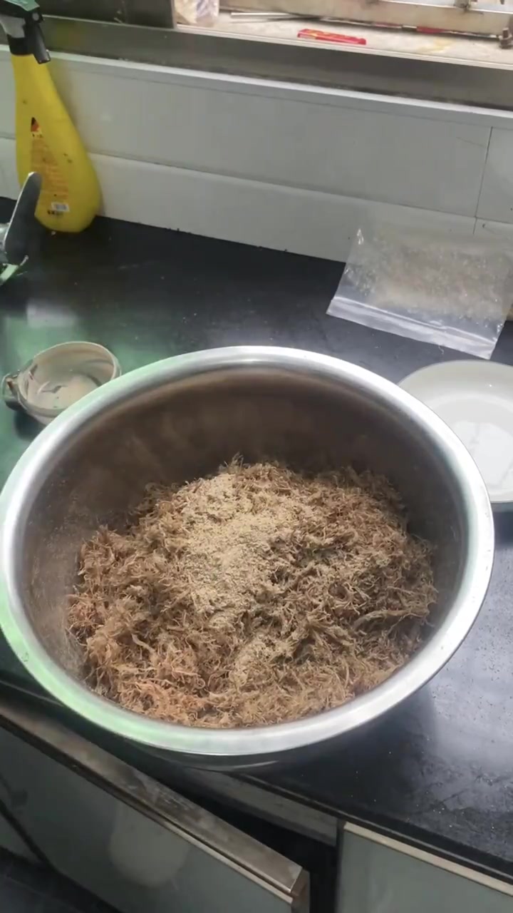 马上就要到中秋节了,我今天来做一个藤椒牛肉馅