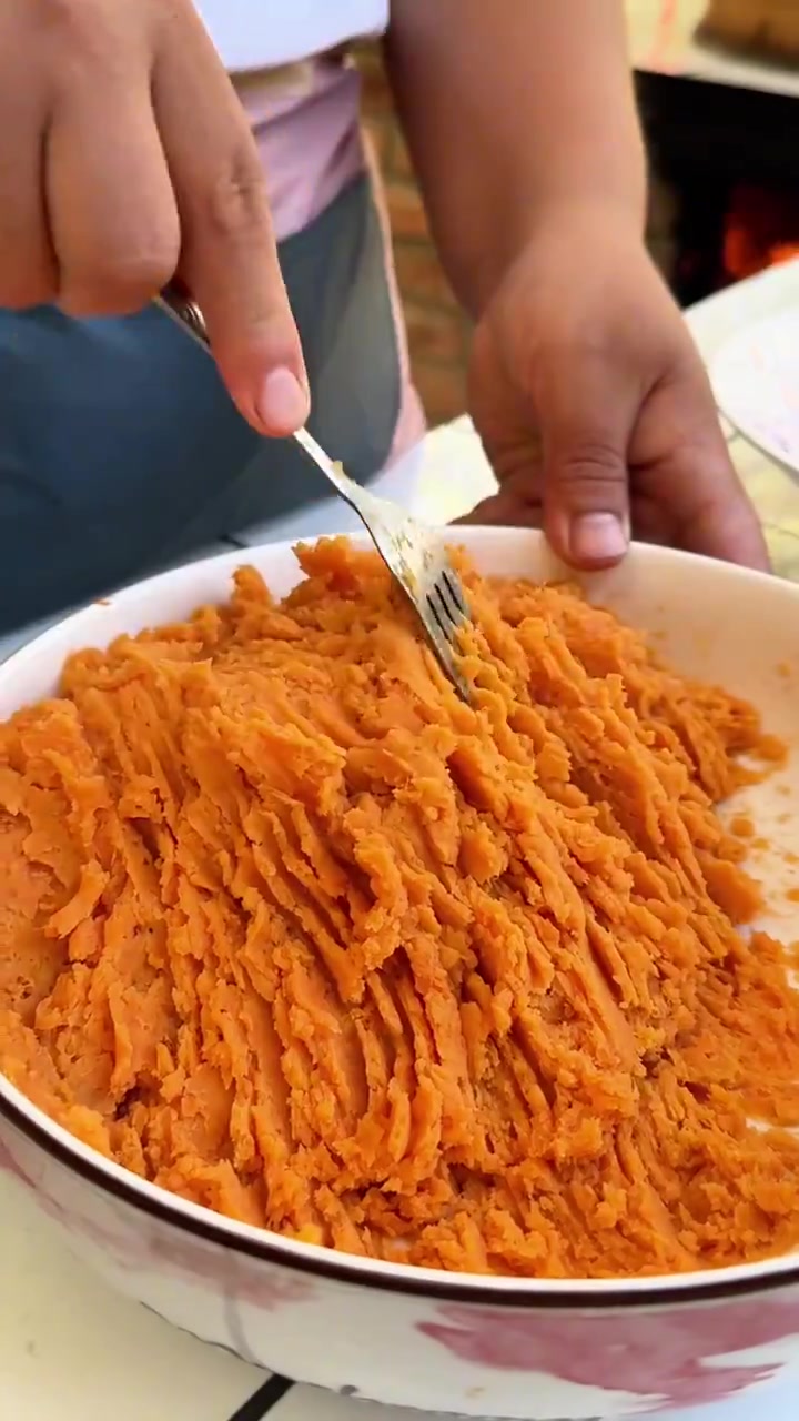 冰皮月饼 用最简单的红薯做成冰皮月饼,邂逅别样的中秋浪漫