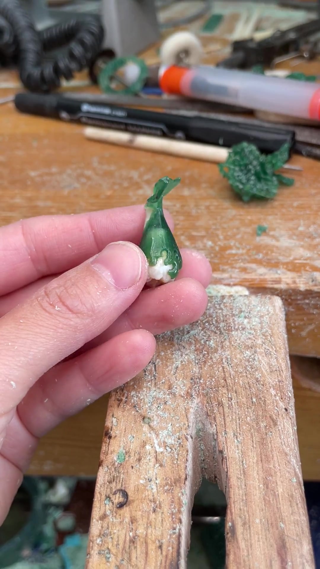 宠物牙与主人齿融合,匠心雕蜡成鱼尾吊坠