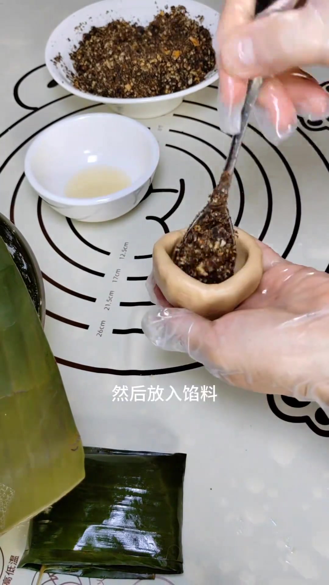 小伙伴,今天我们做一个简单又好吃的糕点。