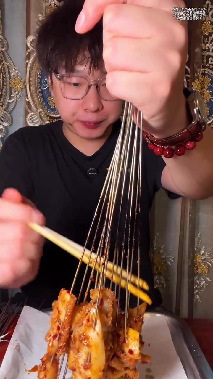 在西安吃1元1串的烤肉吃到饱到底有多快乐