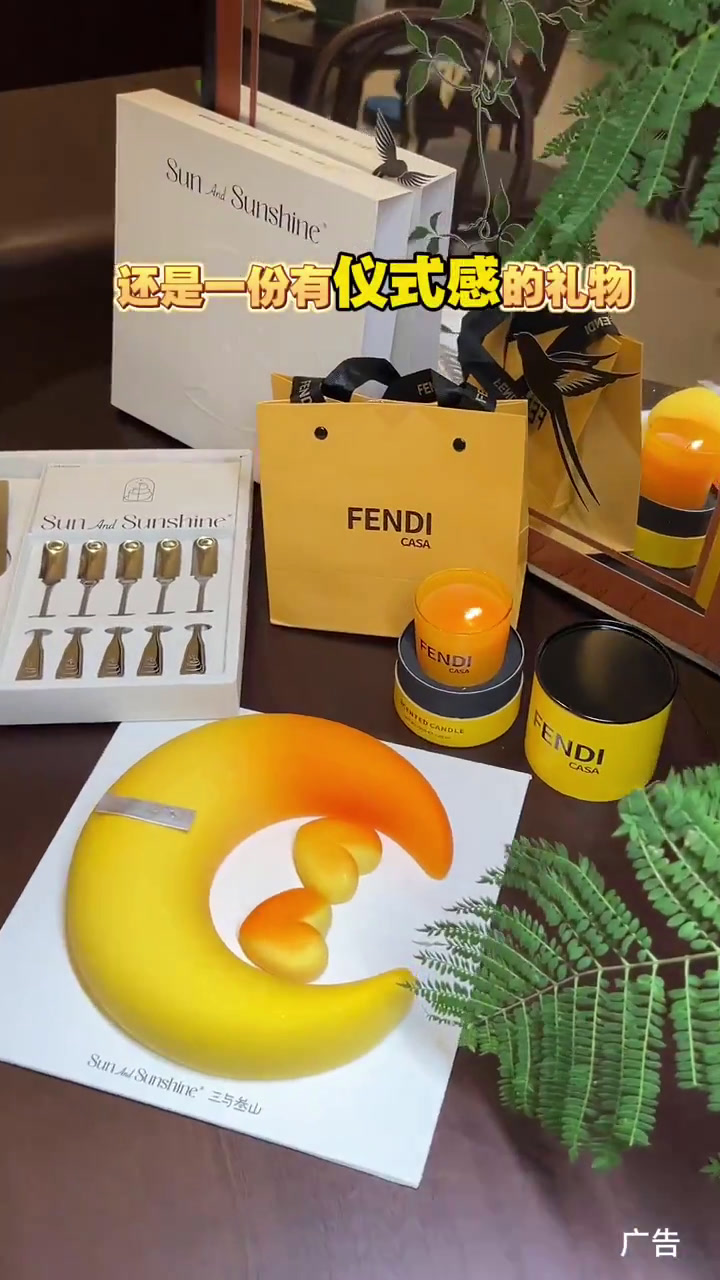 现在的蛋糕也做得太唯美了~ 中秋节就吃这个吧!